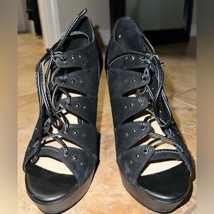 Gianni Bini Preslie Wedges, leather and suede, size 8.5